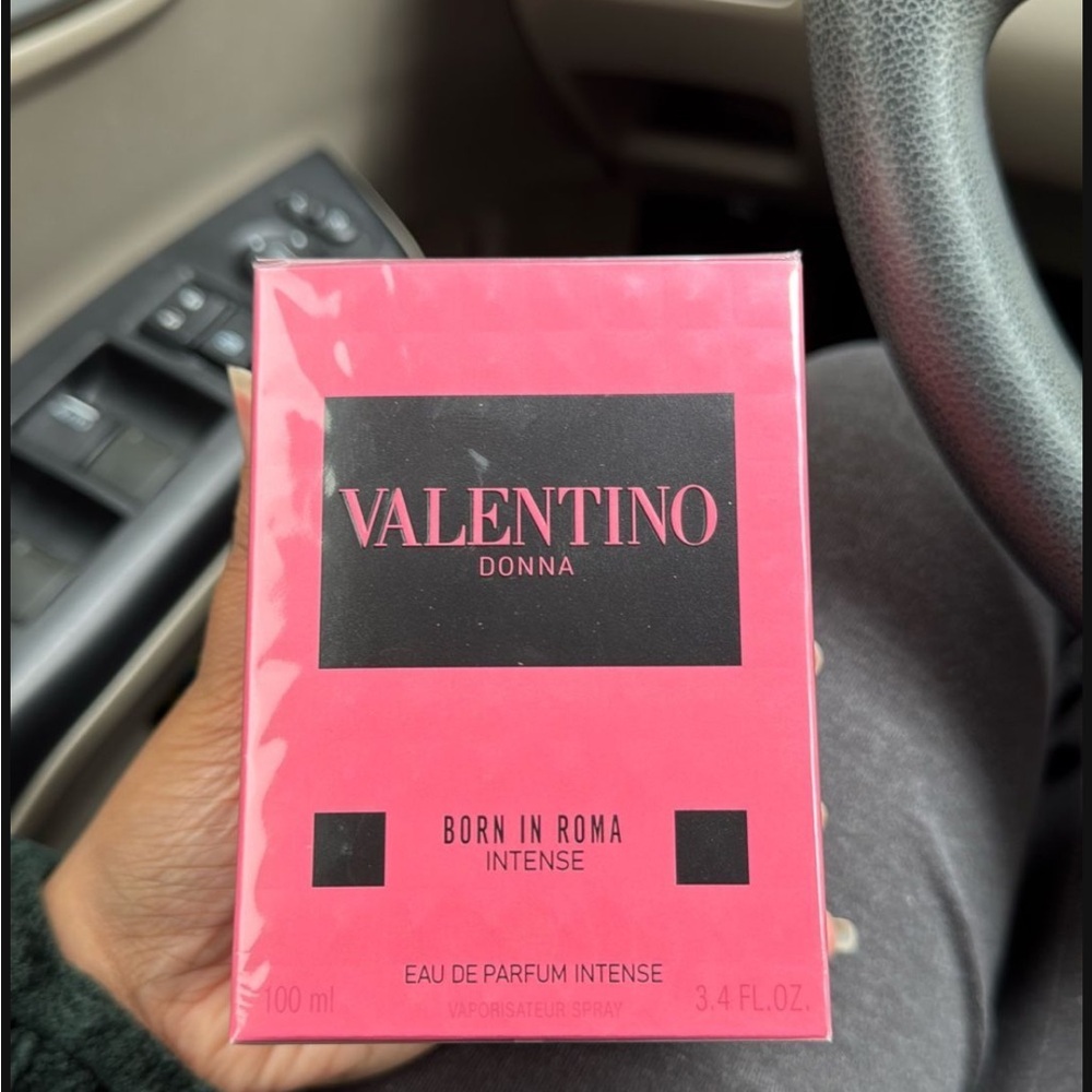 Valentino Pink Car Audio System with GPS